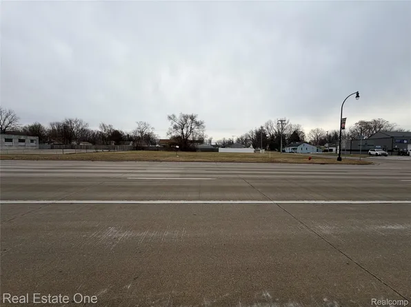 Telegraph Telegraph, Taylor, MI 48180