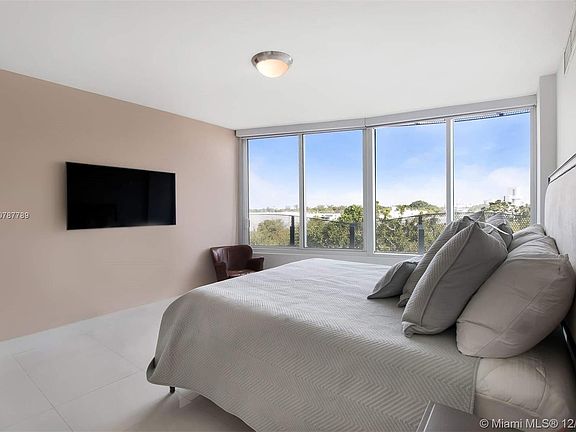 5th image of 2155 Washington Ct APT 508