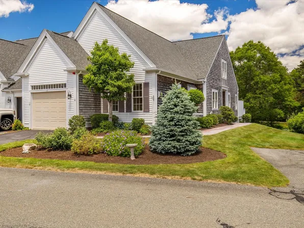 11 Stratford Ridge UNIT 11, Mashpee, MA 02649