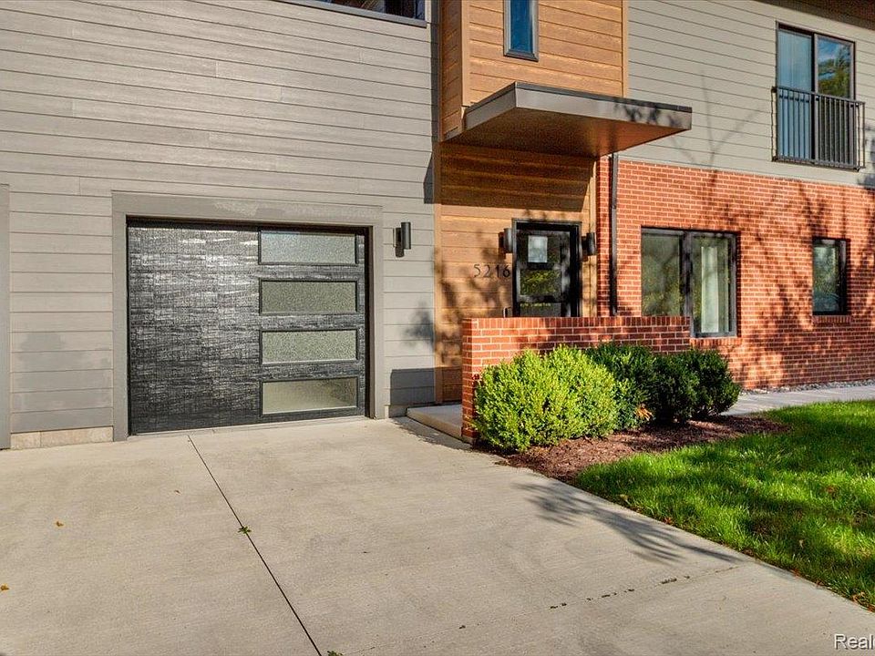 1st image of 5216 Avery St #9