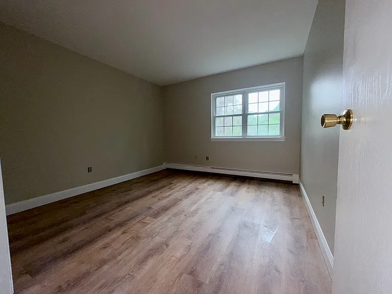 21 Chapel Hill Dr #11 — Photo 9