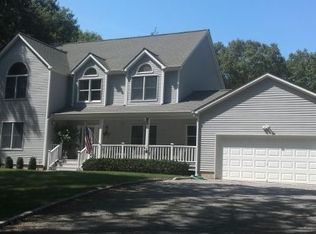 11 Dead Trail Rd, Water Mill, NY 11976