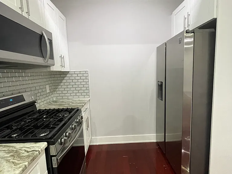 929 Marlborough St #16C — Photo 2
