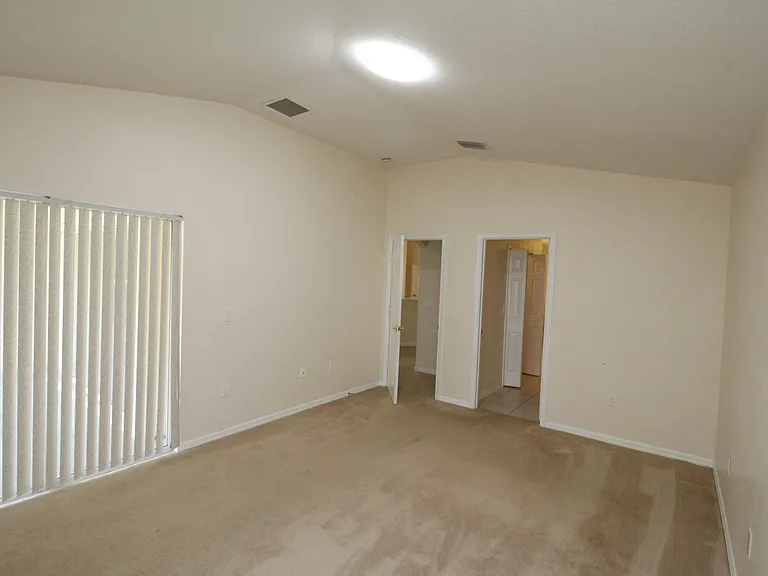 885 Tavernier Cir NE — Photo 17