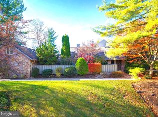 1270 Round Hill Rd, Bryn Mawr, PA 19010