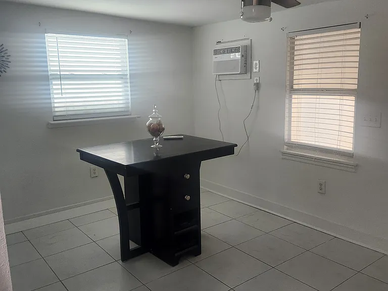 5619 Larimer Dr #5619 — Photo 6