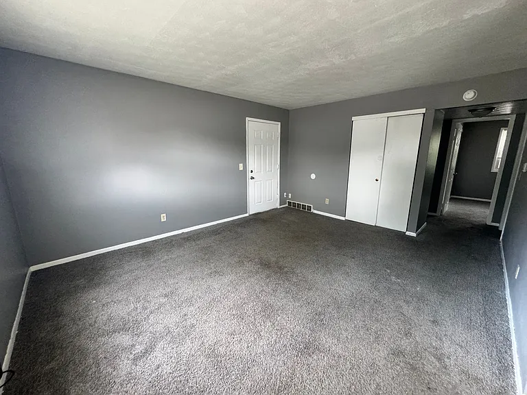 620 W 63rd St — Photo 17