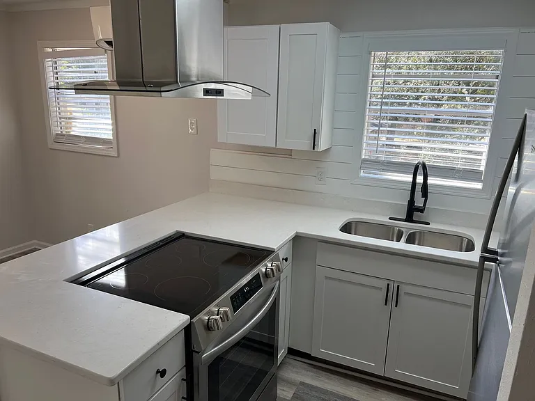 6630 Applegate St — Photo 32