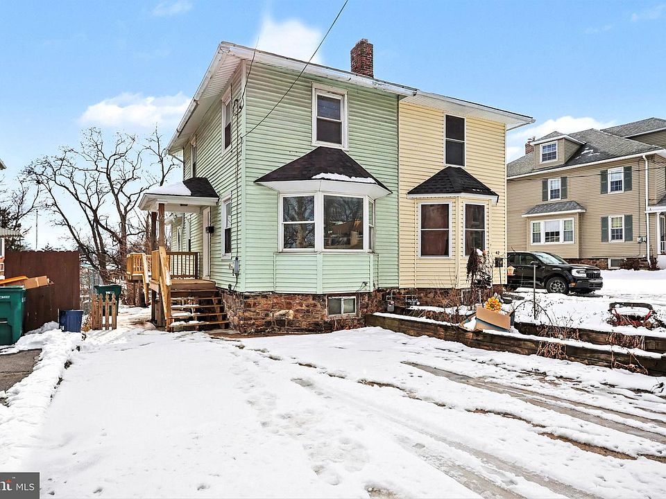 1st image of 40 E Columbia Rd