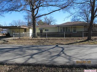 412 W High St, Henryetta, OK 74437