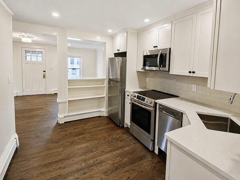 164 Warren Ave #B — Photo 18