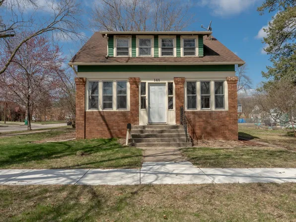 148 S Walnut St, Belle Plaine, MN 56011