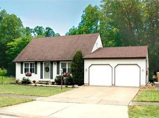 648 Guilford Rd, Vermilion, OH 44089