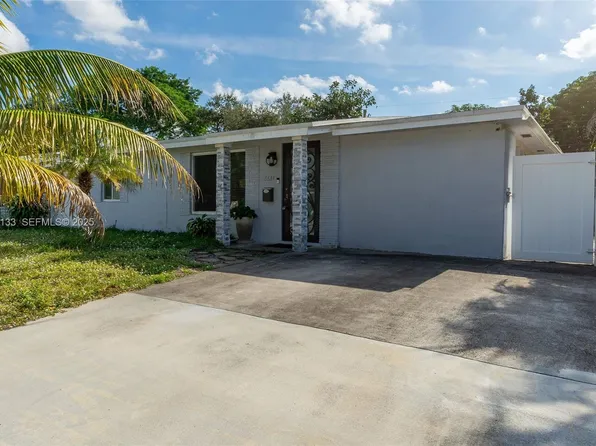 6634 Hope St, Hollywood, FL 33024