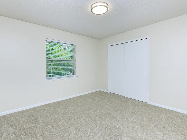 Laurel Ridge Apartments — Photo 56
