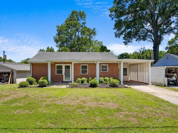104 Cox Dr, Belton, SC 29627