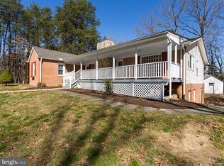 8126 Sinclair Mill Rd, Manassas, VA 20112