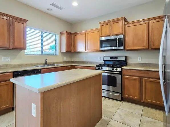 9107 N 185TH Avenue, Waddell, AZ 85355