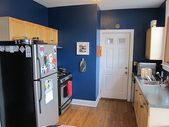 3rd image of 2536 N Kedzie Blvd