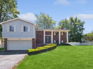 25 Wedgewood Rd, Matteson, IL 60443