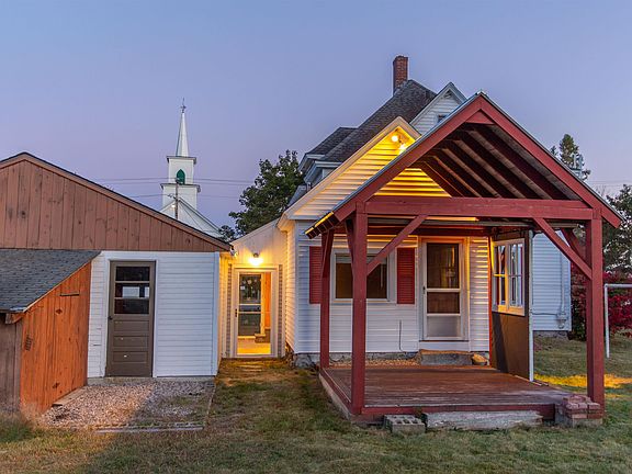 4th image of 35 Deer Hill Road