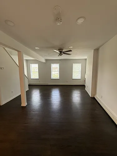140 Union St #4 Photo 1