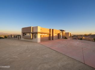 1655 Stonegate Ln, Las Cruces, NM 88007