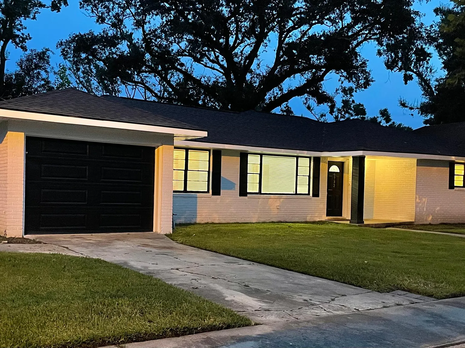 3 bed, 1850 sqft, $2,600 — Photo 3