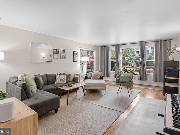 4th image of 5703 Cromwell Dr