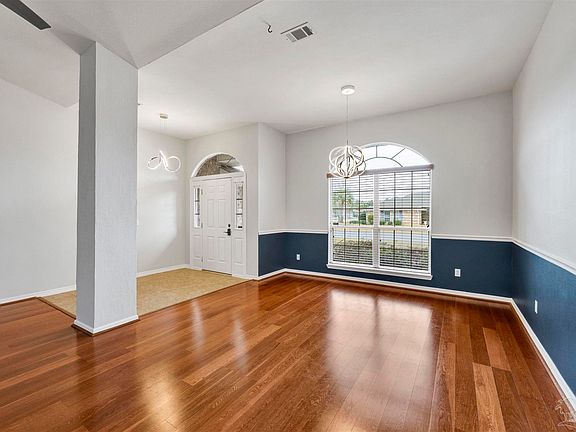 4th image of 6019 Firefly Dr