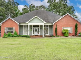 2023 Matthews Dr, Richland, MS 39218