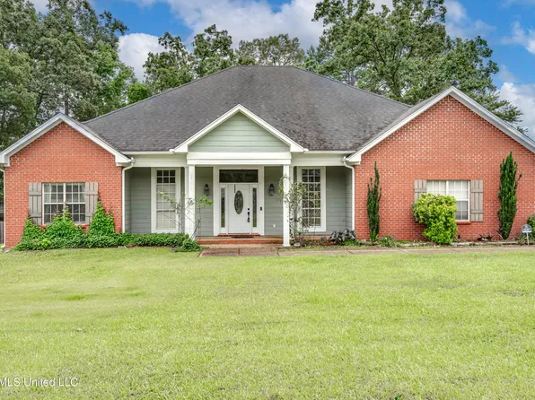 2023 Matthews Dr, Richland, MS 39218