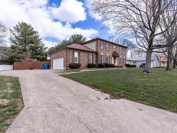 4th image of 10417 Scarlet Oak Ct