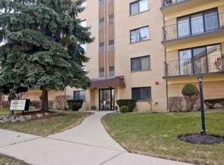 1441 E Thacker St APT 201, Des Plaines, IL 60016