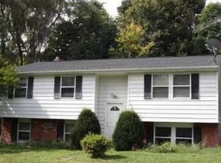 391 Fostertown Rd, Newburgh, NY 12550