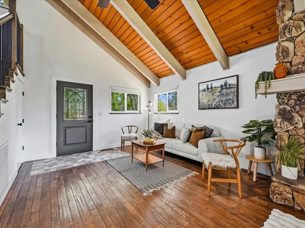 18263 Lake Forest Dr, Penn Valley, CA 95946
