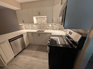 15 Sunbury Ct, Holland, PA 18966