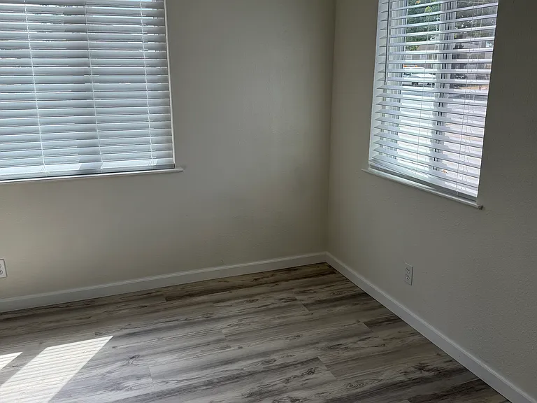 37131 Spruce St #A — Photo 11
