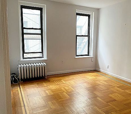 3rd image of 59-61 Carmine St #5C