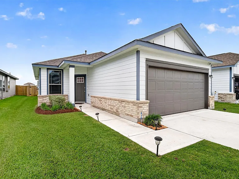 8006 Barret Travis Ct — Photo 31