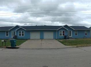 1003/1005 3rd St, Osawatomie, KS 66064