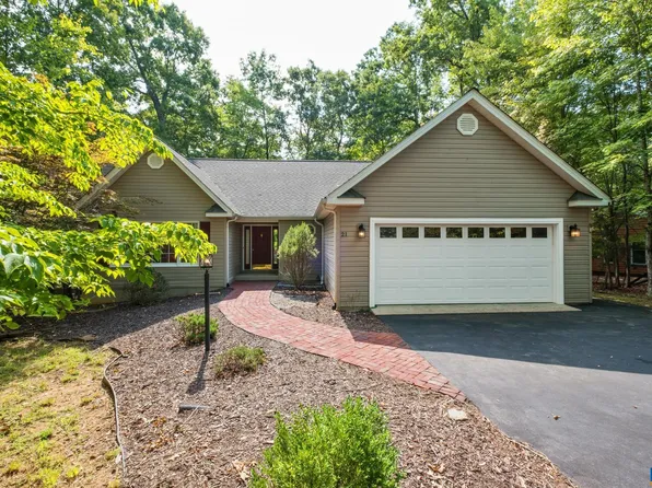 21 W Lake Forest Dr, Palmyra, VA 22963