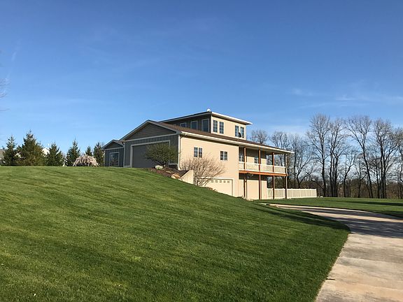 Lower Garage & Driveway