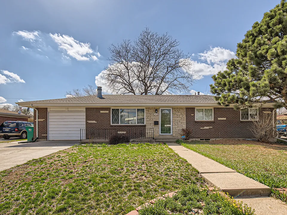 1279 S Otis Ct