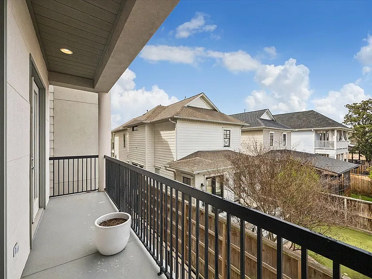 802 Waverly St #D — Photo 26