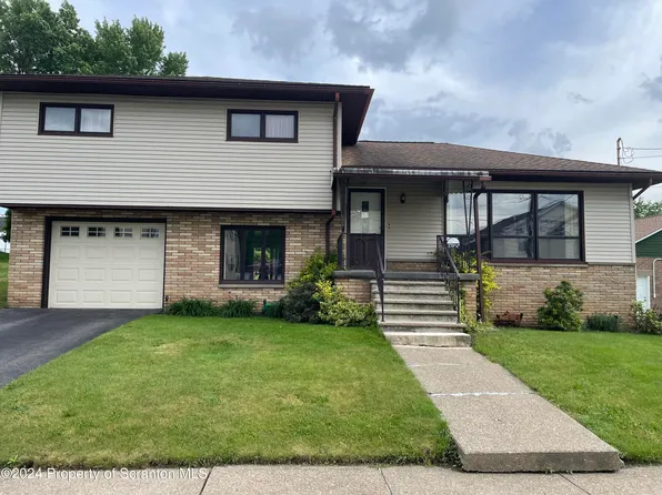 170 1st St, Old Forge, PA 18518