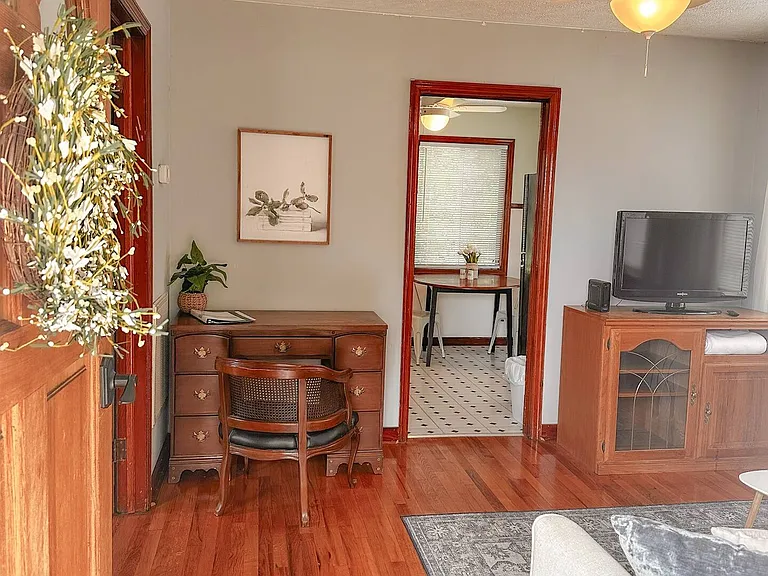 1820 McDowell St #1/2 — Photo 2