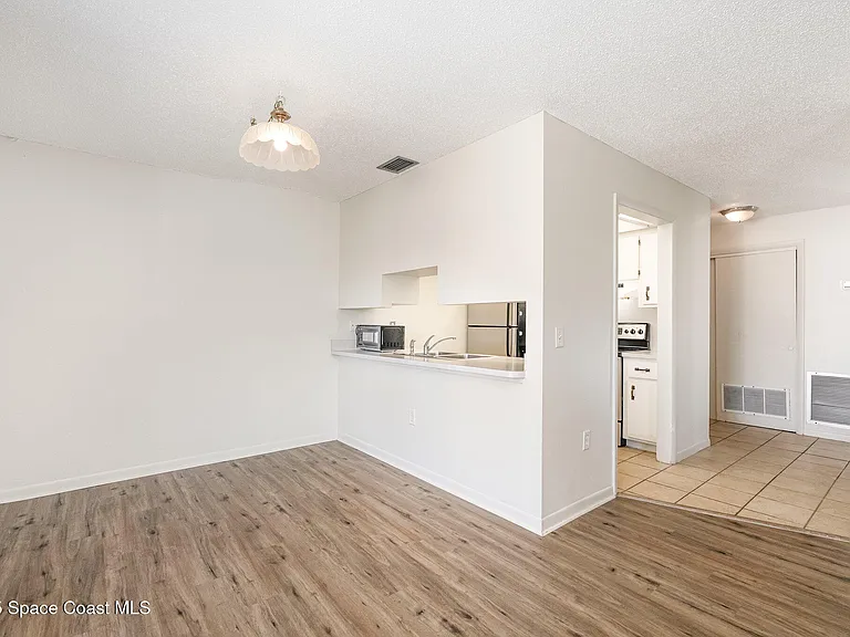 228 San Paulo Cir #1 — Photo 9