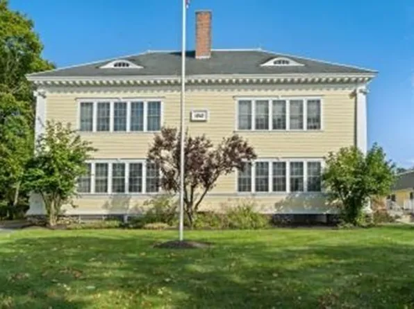 42 Phillips Rd Unit 3, Holden, MA 01520