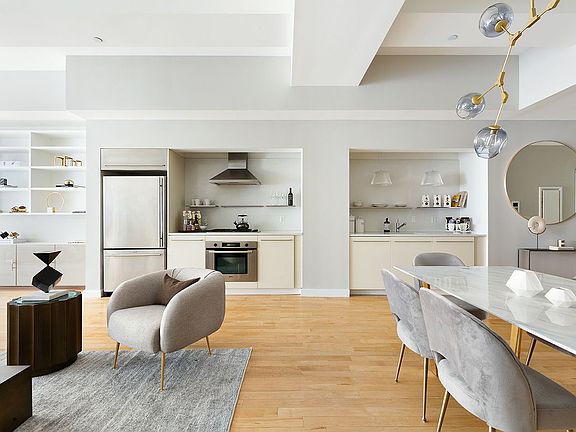 3rd image of 15 Broad St APT 2128